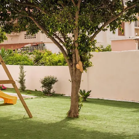 Luxury Garden Villas Country house