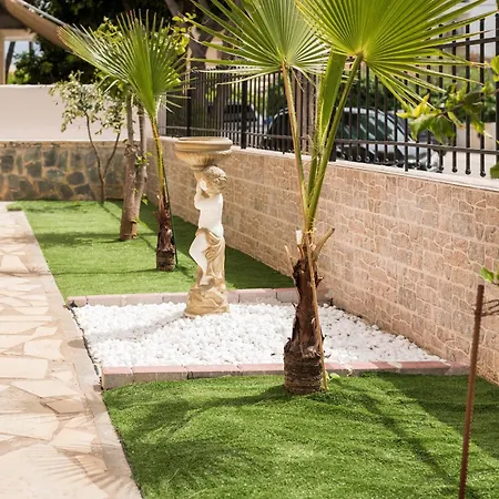 Country house Luxury Garden Villas
